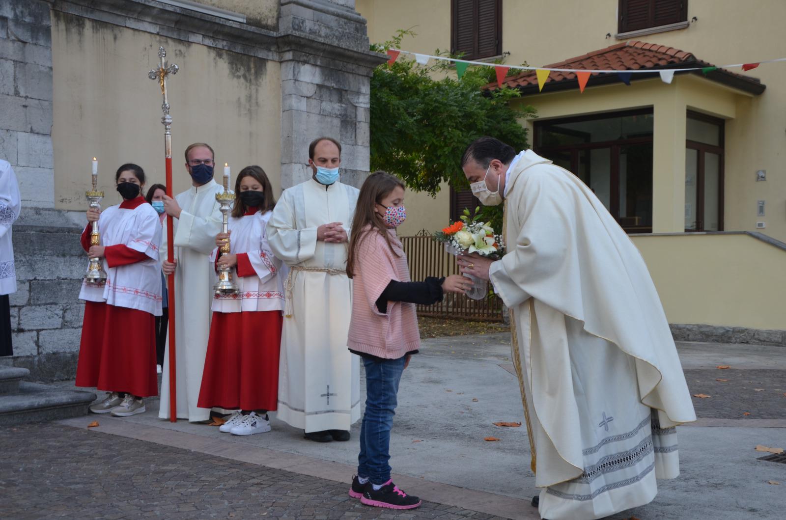 Festa a Fogliano per il nuovo parroco don Giorgio, «siete voi la mia nuova famiglia».